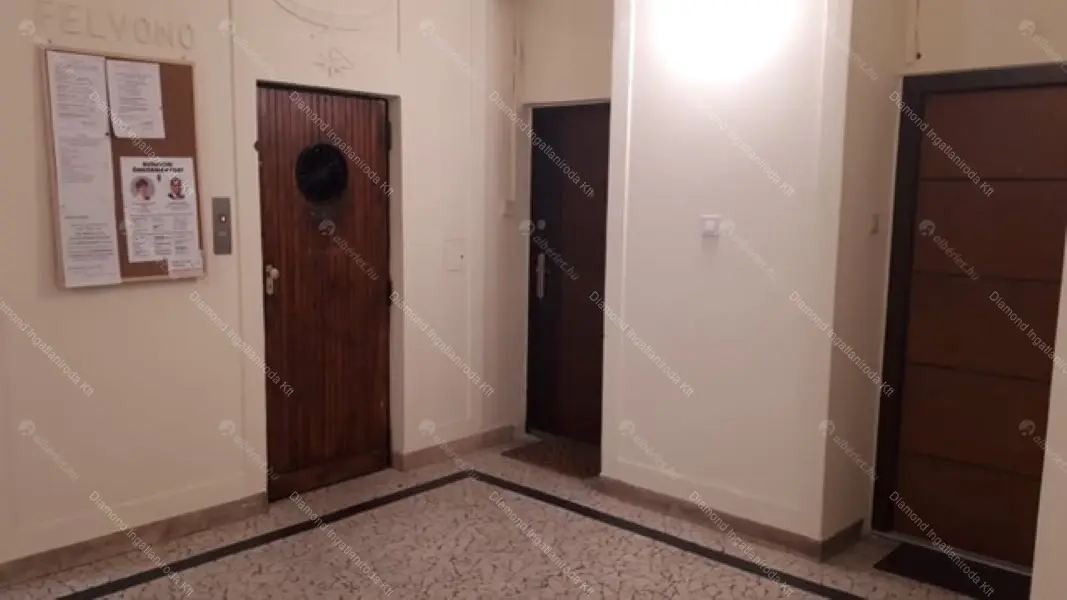 Kiadó albérlet 340000 Ft/hó áron: Budapest, I. kerület  Attila út. Mérete: 52 nm, 2 szobás | Alberlet.hu - 6659401