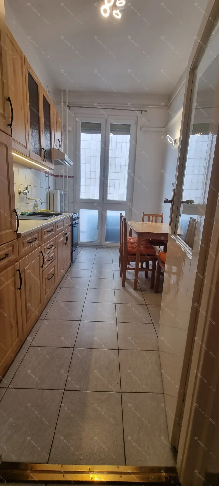 Kiadó albérlet 320000 Ft/hó áron: Budapest, I. kerület  Attila út. Mérete: 60 nm, 2 szobás | Alberlet.hu - 6624226