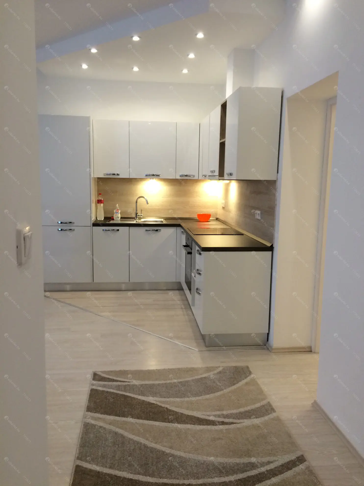 Kiadó albérlet 320000 Ft/hó áron: Budapest, I. kerület  Attila út. Mérete: 60 nm, 3 szobás | Alberlet.hu - 6613989