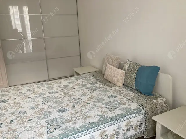 Kiadó albérlet 299000 Ft/hó áron: Budapest, I. kerület  Attila út. Mérete: 60 nm, 3 szobás | Alberlet.hu - 6621453