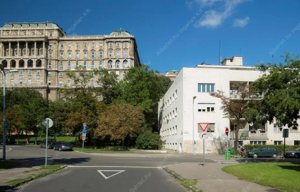 Kiadó albérlet 280000 Ft/hó áron: Budapest, I. kerület  Attila út. Mérete: 64 nm, 2 szobás | Alberlet.hu - 6111791