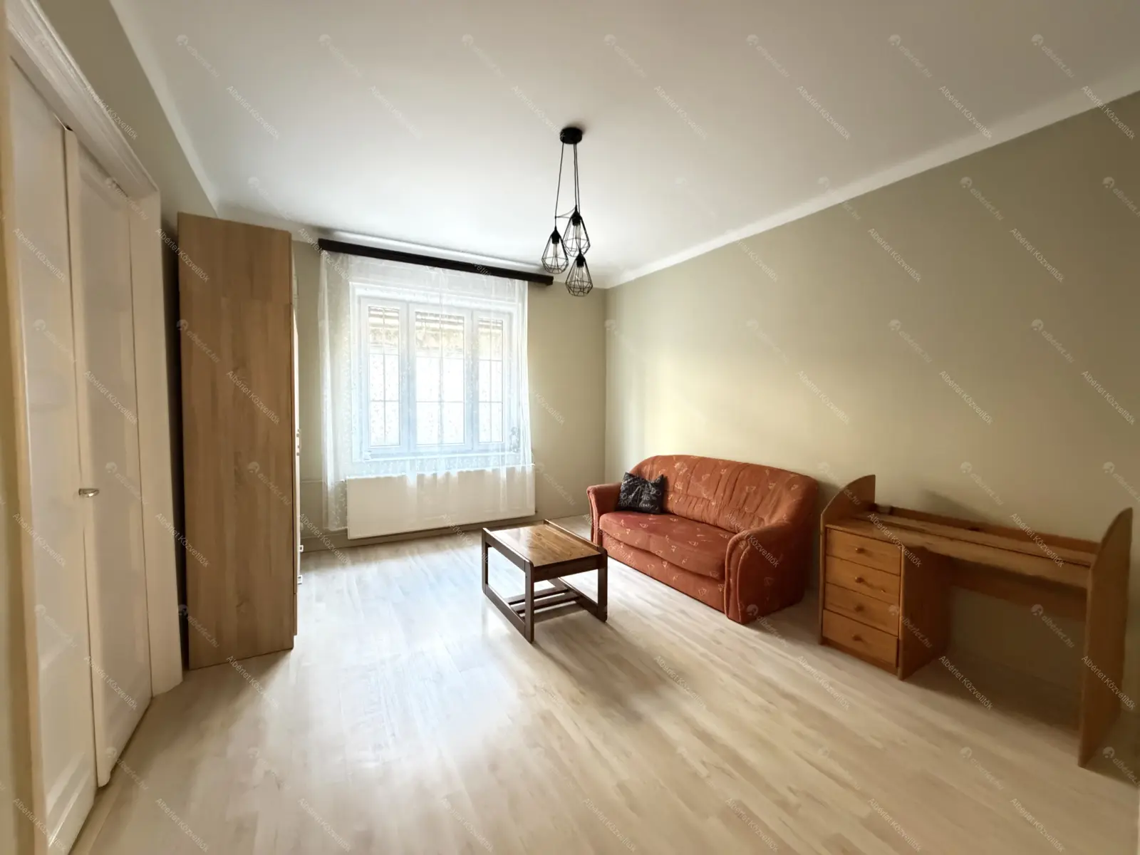 Kiadó albérlet 270000 Ft/hó áron: Budapest, I. kerület  Attila út. Mérete: 72 nm, 2 szobás | Alberlet.hu - 6702731