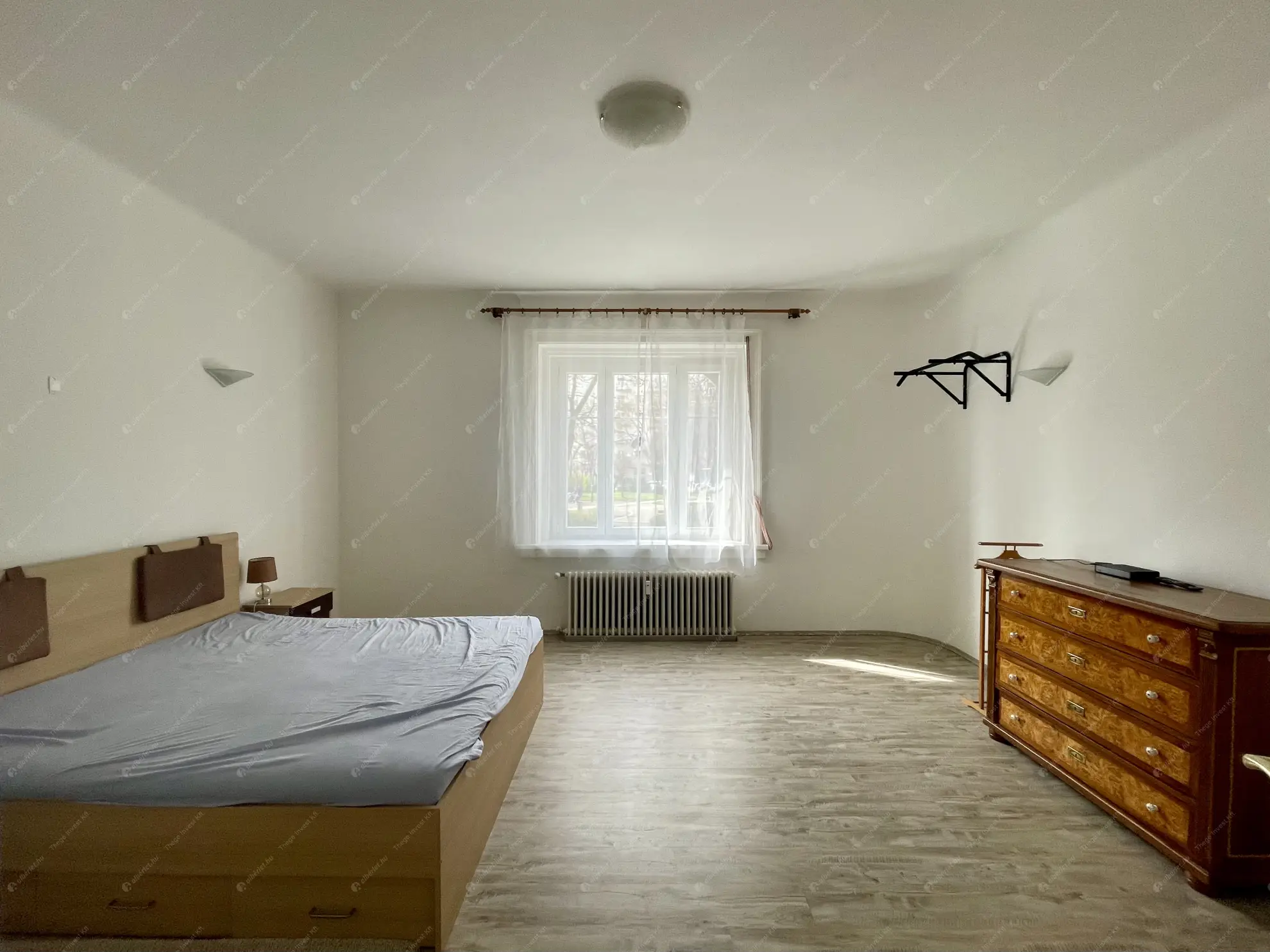 Kiadó albérlet 329000 Ft/hó áron: Budapest, I. kerület  Attila út. Mérete: 73 nm, 3 szobás | Alberlet.hu - 6625596