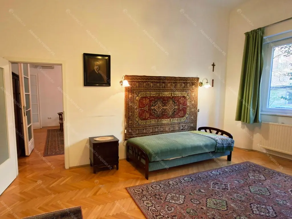 Kiadó albérlet 350000 Ft/hó áron: Budapest, I. kerület  Attila út. Mérete: 75 nm, 2 szobás | Alberlet.hu - 6692396