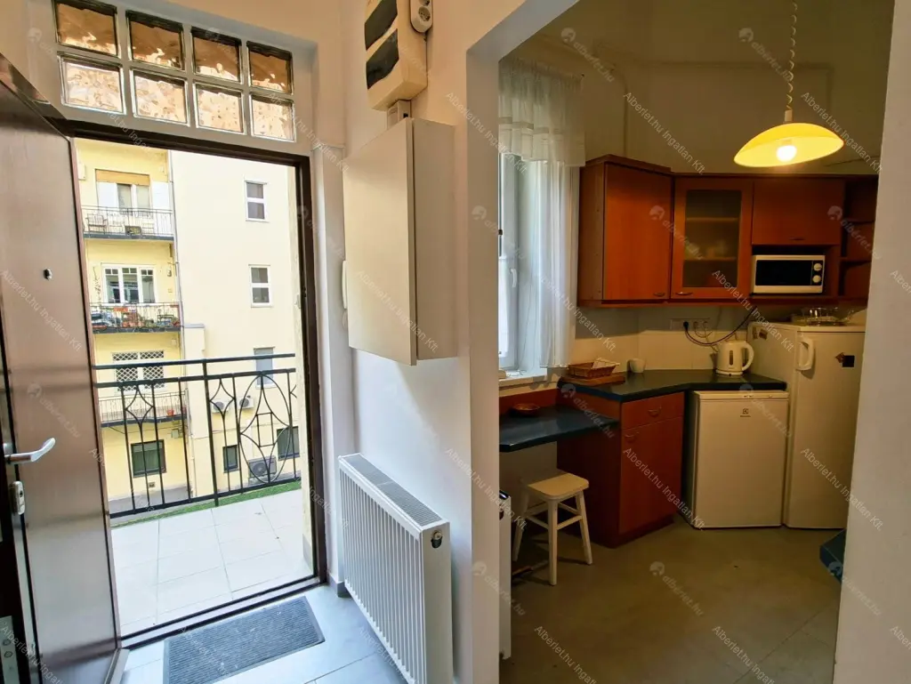 Kiadó albérlet 350000 Ft/hó áron: Budapest, I. kerület  Attila út. Mérete: 75 nm, 2 szobás | Alberlet.hu - 6692406