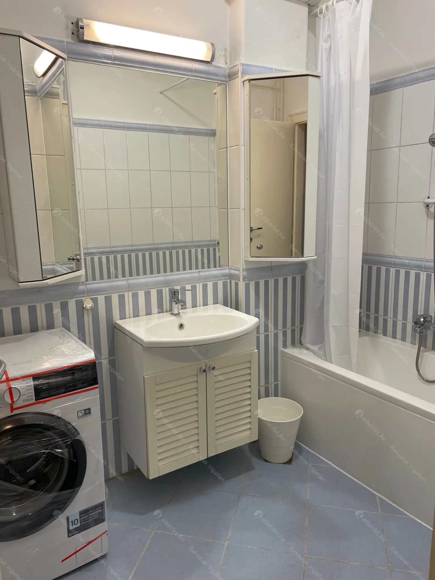 Kiadó albérlet 300000 Ft/hó áron: Budapest, I. kerület  Attila út. Mérete: 76 nm, 2 szobás | Alberlet.hu - 6544520