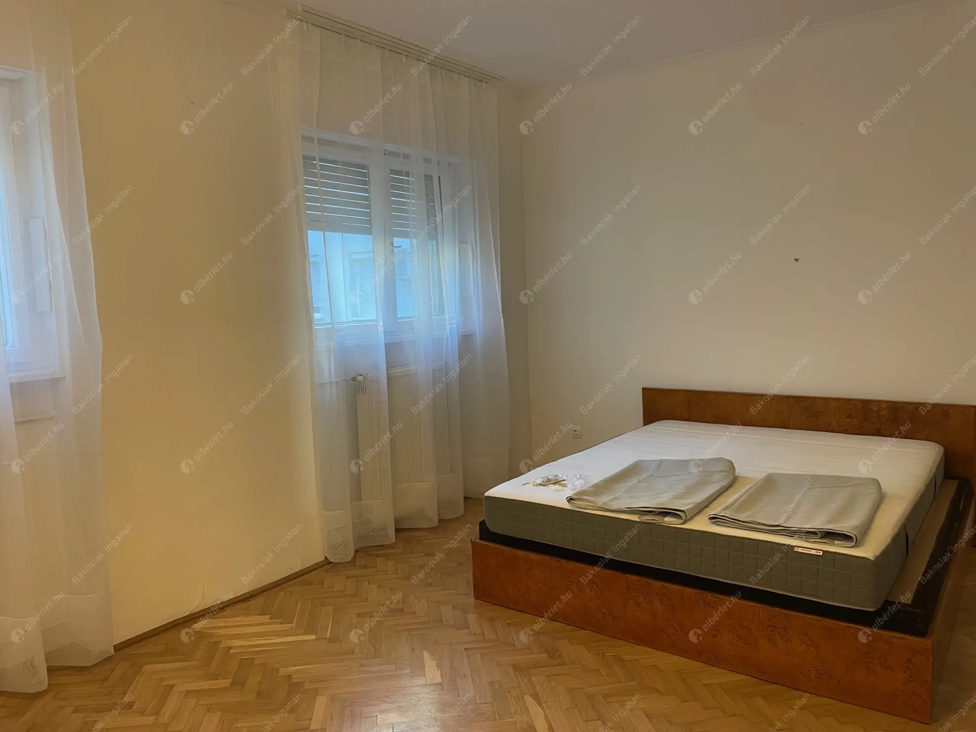 Kiadó albérlet 300000 Ft/hó áron: Budapest, I. kerület  Attila út. Mérete: 76 nm, 2 szobás | Alberlet.hu - 6544521