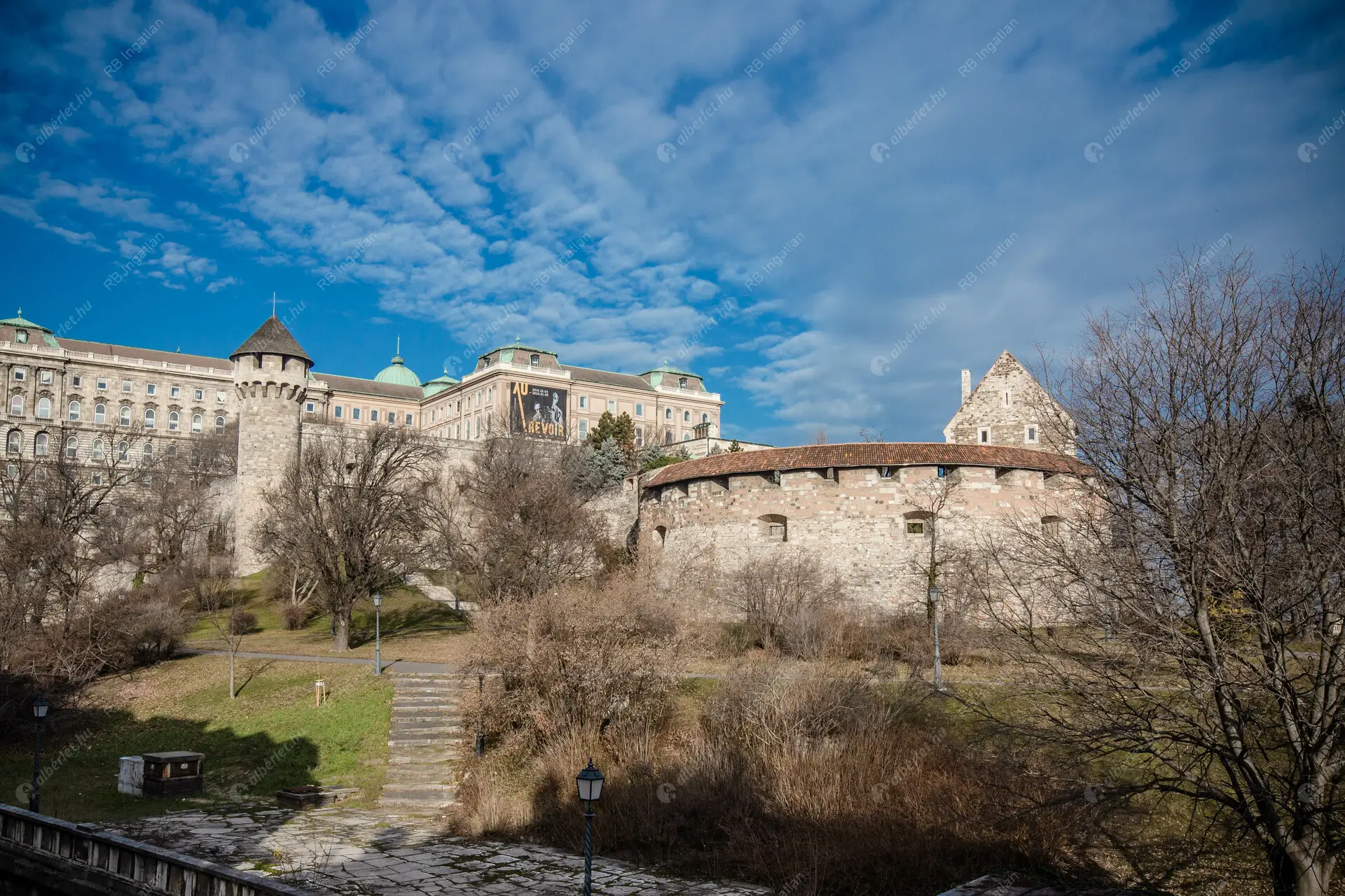 Kiadó albérlet 800000 Ft/hó áron: Budapest, I. kerület  Attila út. Mérete: 79 nm, 4 szobás | Alberlet.hu - 6231365