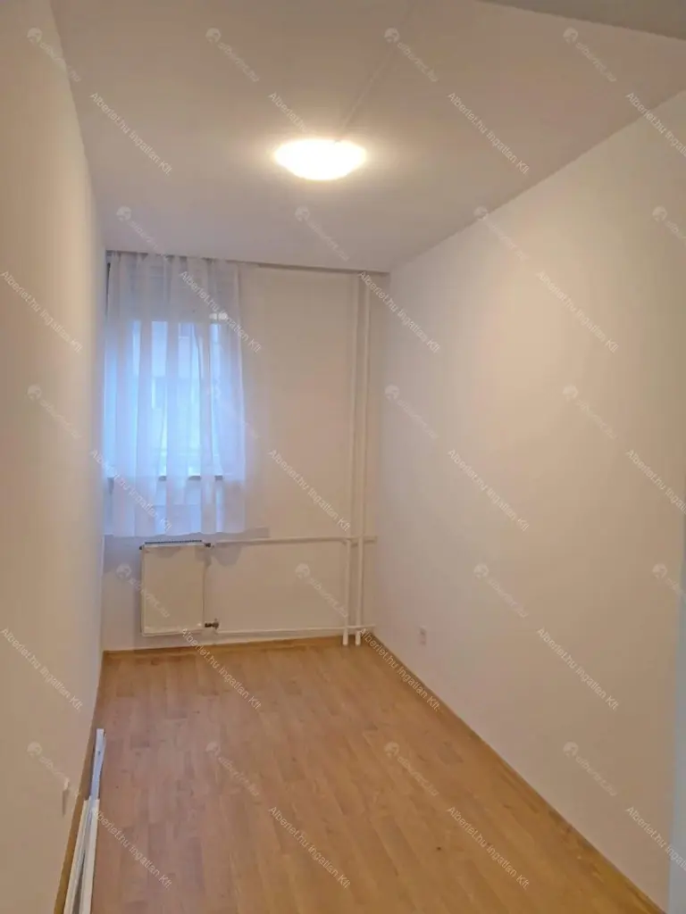 Kiadó albérlet 470000 Ft/hó áron: Budapest, I. kerület  Attila út. Mérete: 80 nm, 4 szobás | Alberlet.hu - 6689229