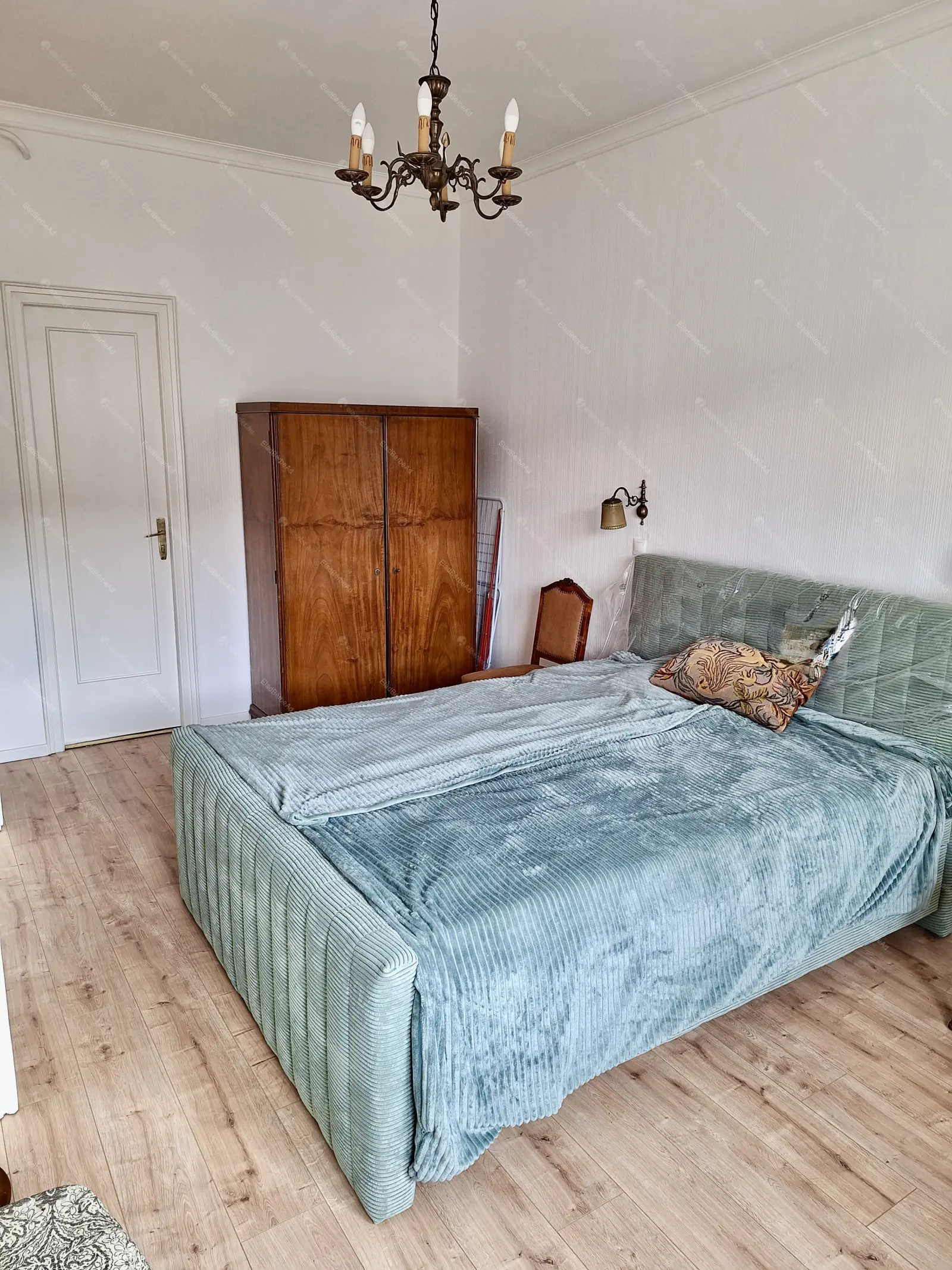 Kiadó albérlet 328000 Ft/hó áron: Budapest, I. kerület  Attila út. Mérete: 83 nm, 2 szobás | Alberlet.hu - 6668660