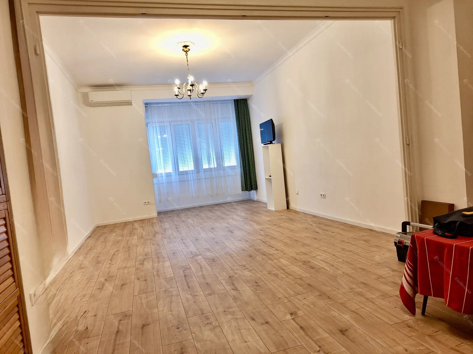 Kiadó albérlet 328000 Ft/hó áron: Budapest, I. kerület  Attila út. Mérete: 83 nm, 2 szobás | Alberlet.hu - 6668674