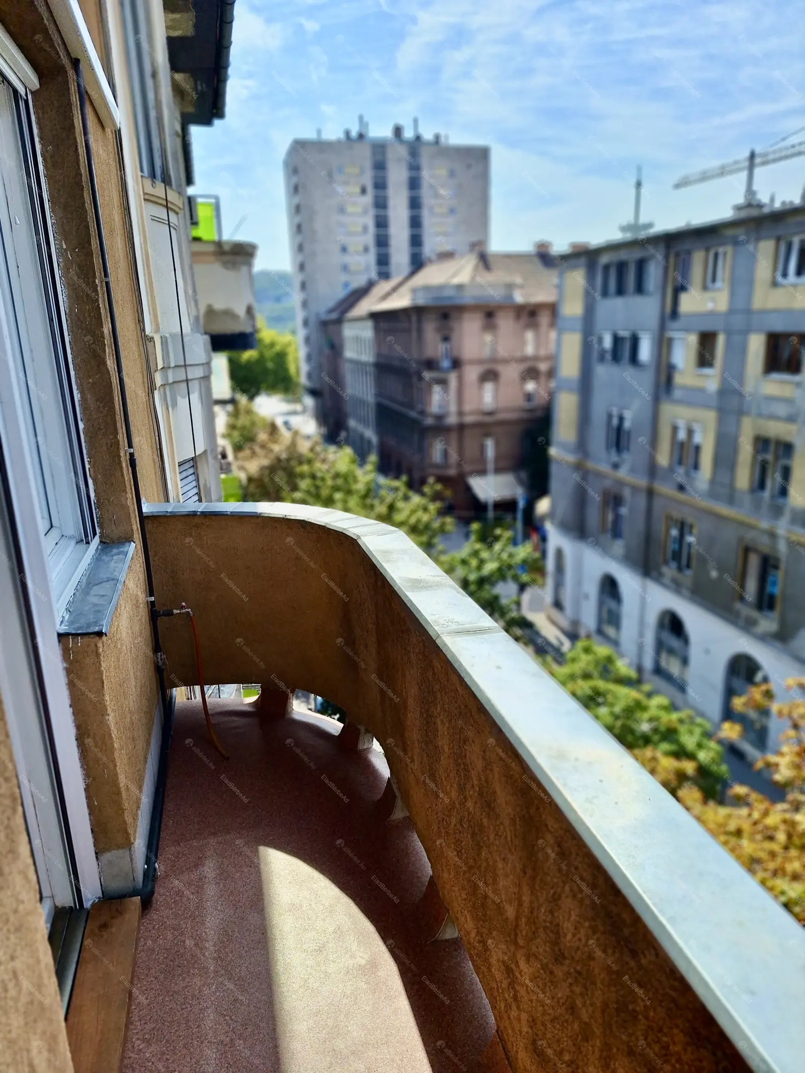 Kiadó albérlet 328000 Ft/hó áron: Budapest, I. kerület  Attila út. Mérete: 83 nm, 2 szobás | Alberlet.hu - 6668675