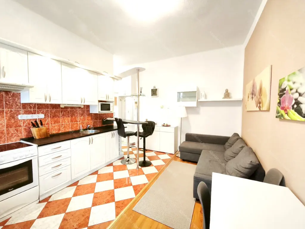 Kiadó albérlet 230000 Ft/hó áron: Budapest, I. kerület  Avar utca. Mérete: 40 nm, 2 szobás | Alberlet.hu - 6685741