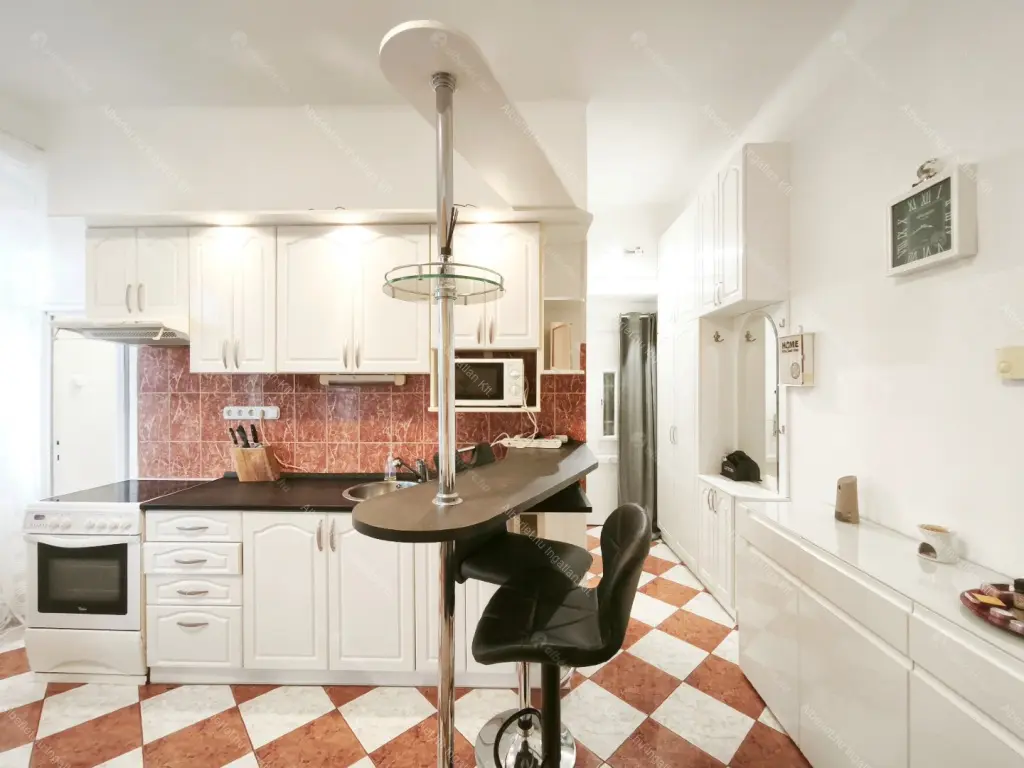 Kiadó albérlet 230000 Ft/hó áron: Budapest, I. kerület  Avar utca. Mérete: 40 nm, 2 szobás | Alberlet.hu - 6685749