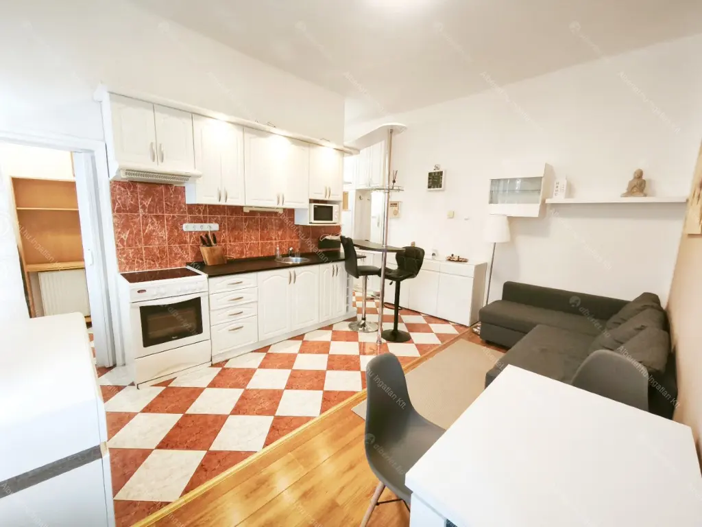 Kiadó albérlet 230000 Ft/hó áron: Budapest, I. kerület  Avar utca. Mérete: 42 nm, 2 szobás | Alberlet.hu - 6685670