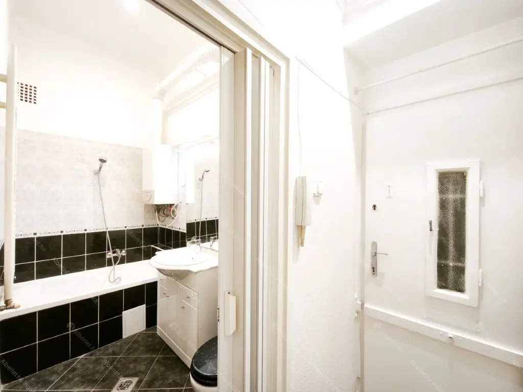 Kiadó albérlet 230000 Ft/hó áron: Budapest, I. kerület  Avar utca. Mérete: 42 nm, 2 szobás | Alberlet.hu - 6685681