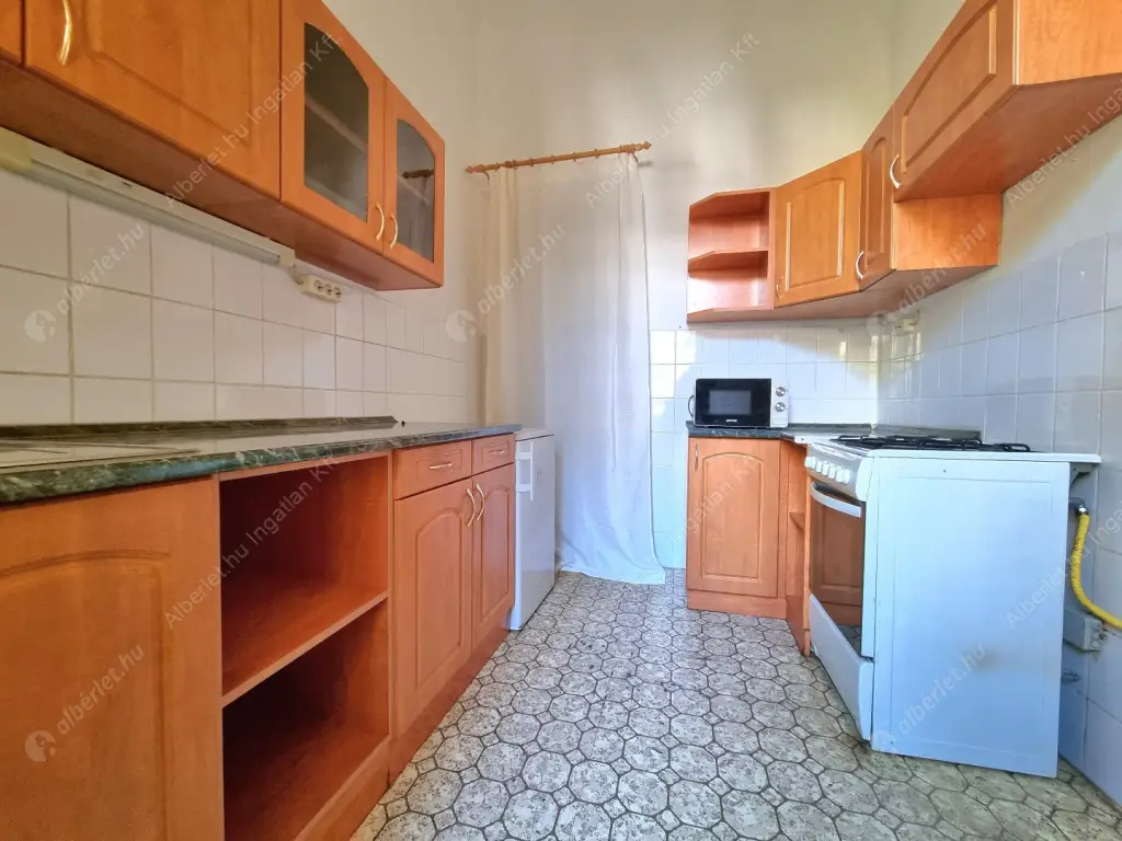 Kiadó albérlet 249000 Ft/hó áron: Budapest, I. kerület  Batthyány tér. Mérete: 74 nm, 2 szobás | Alberlet.hu - 6561660