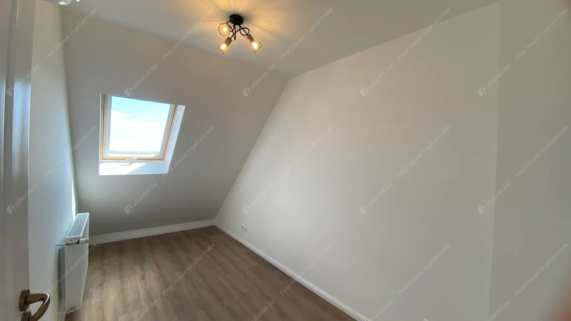 Kiadó albérlet 435000 Ft/hó áron: Budapest, I. kerület  Batthyány utca. Mérete: 100 nm, 3 szobás | Alberlet.hu - 6453532