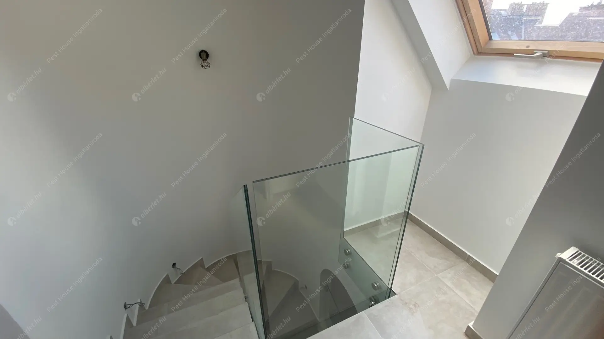 Kiadó albérlet 435000 Ft/hó áron: Budapest, I. kerület  Batthyány utca. Mérete: 100 nm, 3 szobás | Alberlet.hu - 6453537