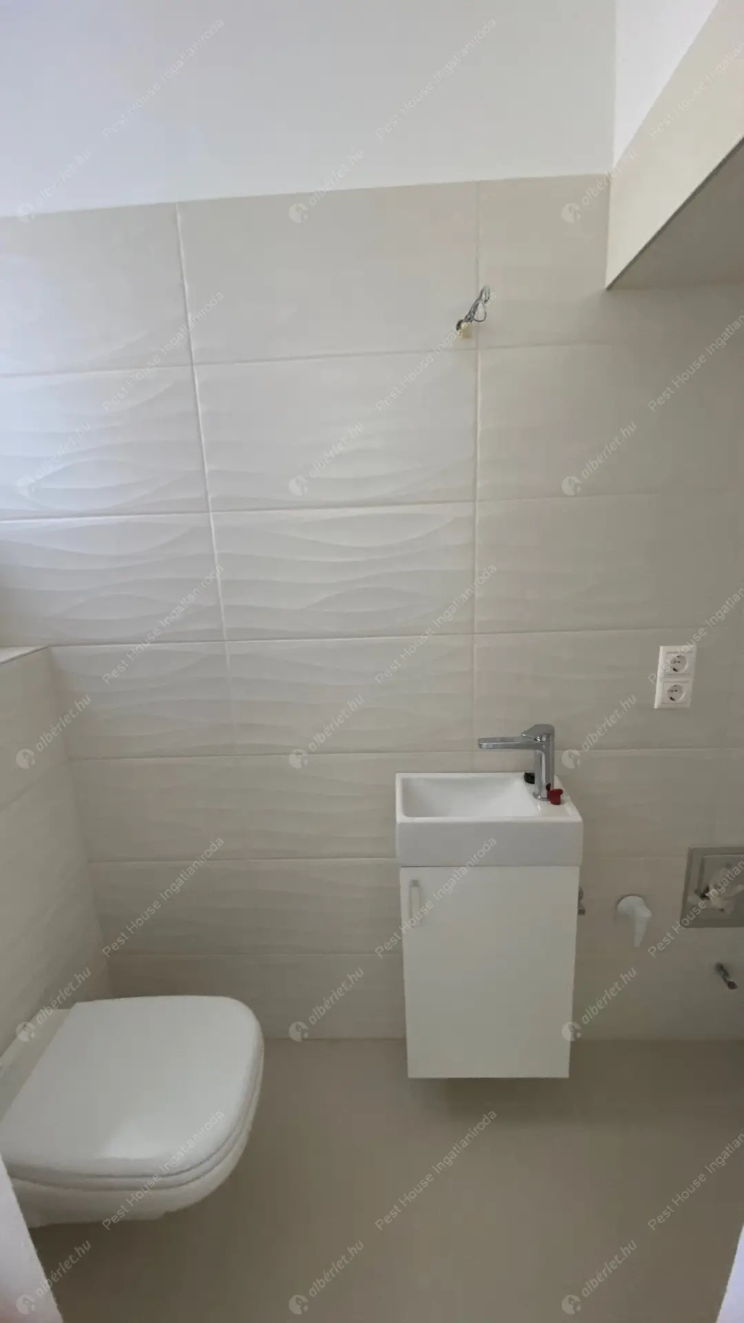 Kiadó albérlet 435000 Ft/hó áron: Budapest, I. kerület  Batthyány utca. Mérete: 100 nm, 3 szobás | Alberlet.hu - 6453544