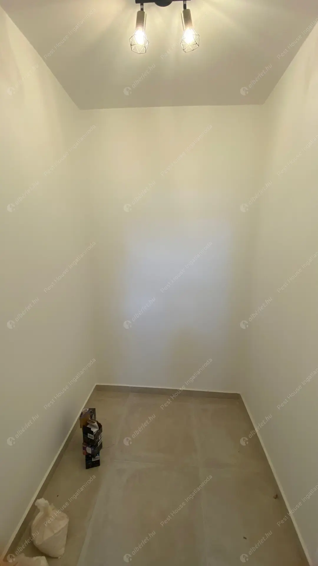 Kiadó albérlet 435000 Ft/hó áron: Budapest, I. kerület  Batthyány utca. Mérete: 100 nm, 3 szobás | Alberlet.hu - 6453550