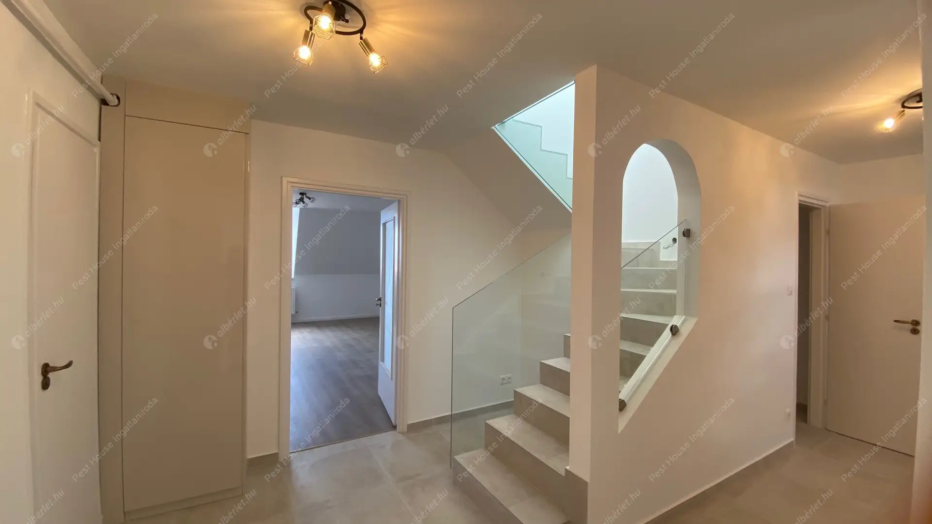 Kiadó albérlet 435000 Ft/hó áron: Budapest, I. kerület  Batthyány utca. Mérete: 100 nm, 3 szobás | Alberlet.hu - 6453552