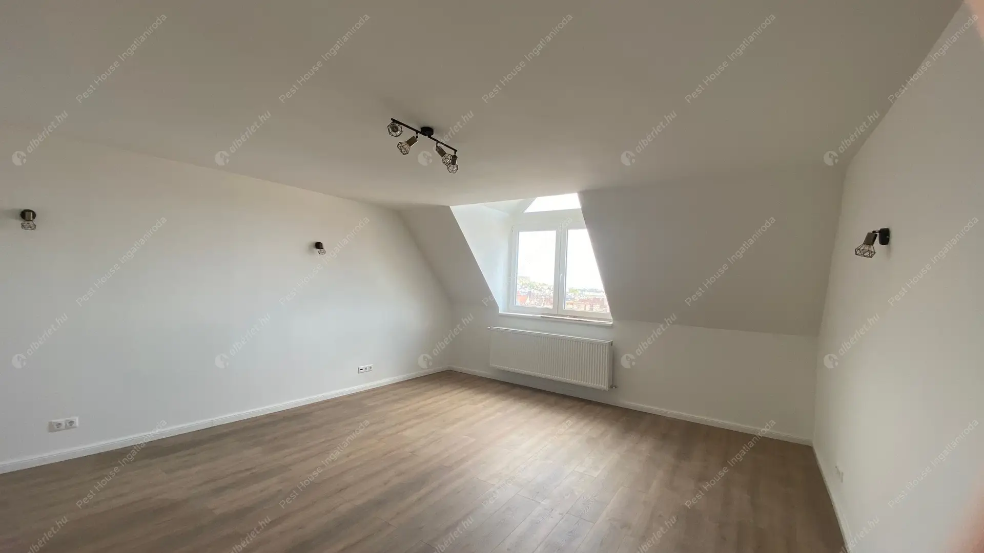 Kiadó albérlet 435000 Ft/hó áron: Budapest, I. kerület  Batthyány utca. Mérete: 100 nm, 3 szobás | Alberlet.hu - 6453553