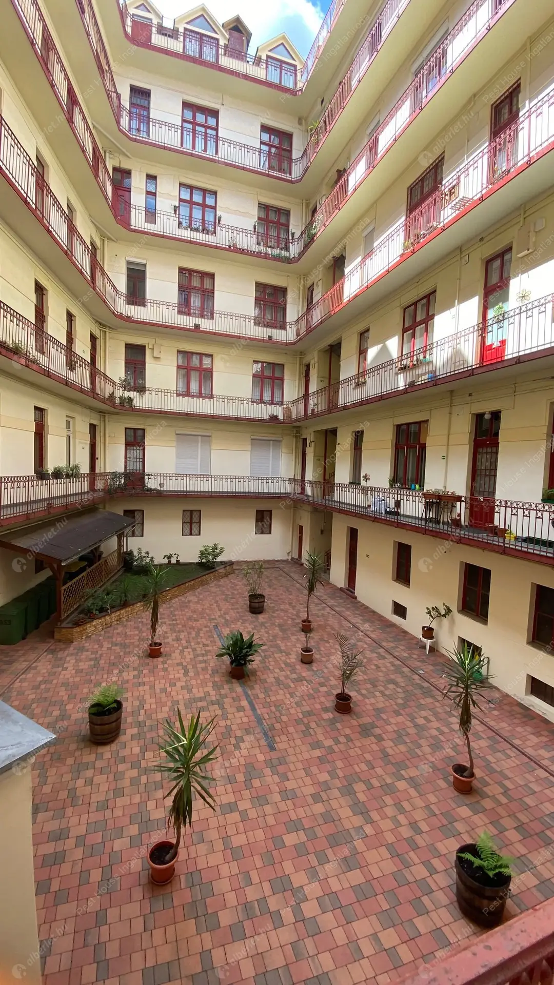 Kiadó albérlet 435000 Ft/hó áron: Budapest, I. kerület  Batthyány utca. Mérete: 100 nm, 3 szobás | Alberlet.hu - 6453558