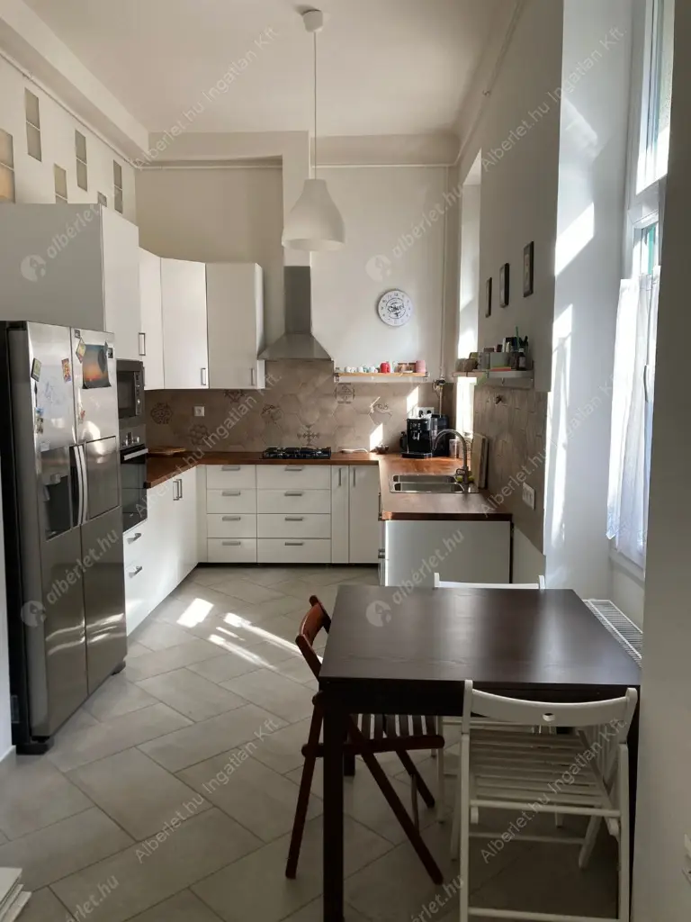 Kiadó albérlet 650000 Ft/hó áron: Budapest, I. kerület  Batthyány utca. Mérete: 105 nm, 3 szobás | Alberlet.hu - 6615851