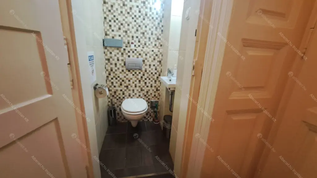 Kiadó albérlet 350000 Ft/hó áron: Budapest, I. kerület  Batthyány utca. Mérete: 53 nm, 2 szobás | Alberlet.hu - 6658209