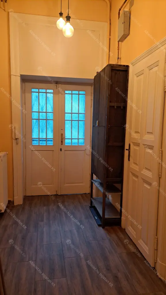 Kiadó albérlet 300000 Ft/hó áron: Budapest, I. kerület  Batthyány utca. Mérete: 53 nm, 2 szobás | Alberlet.hu - 6698517