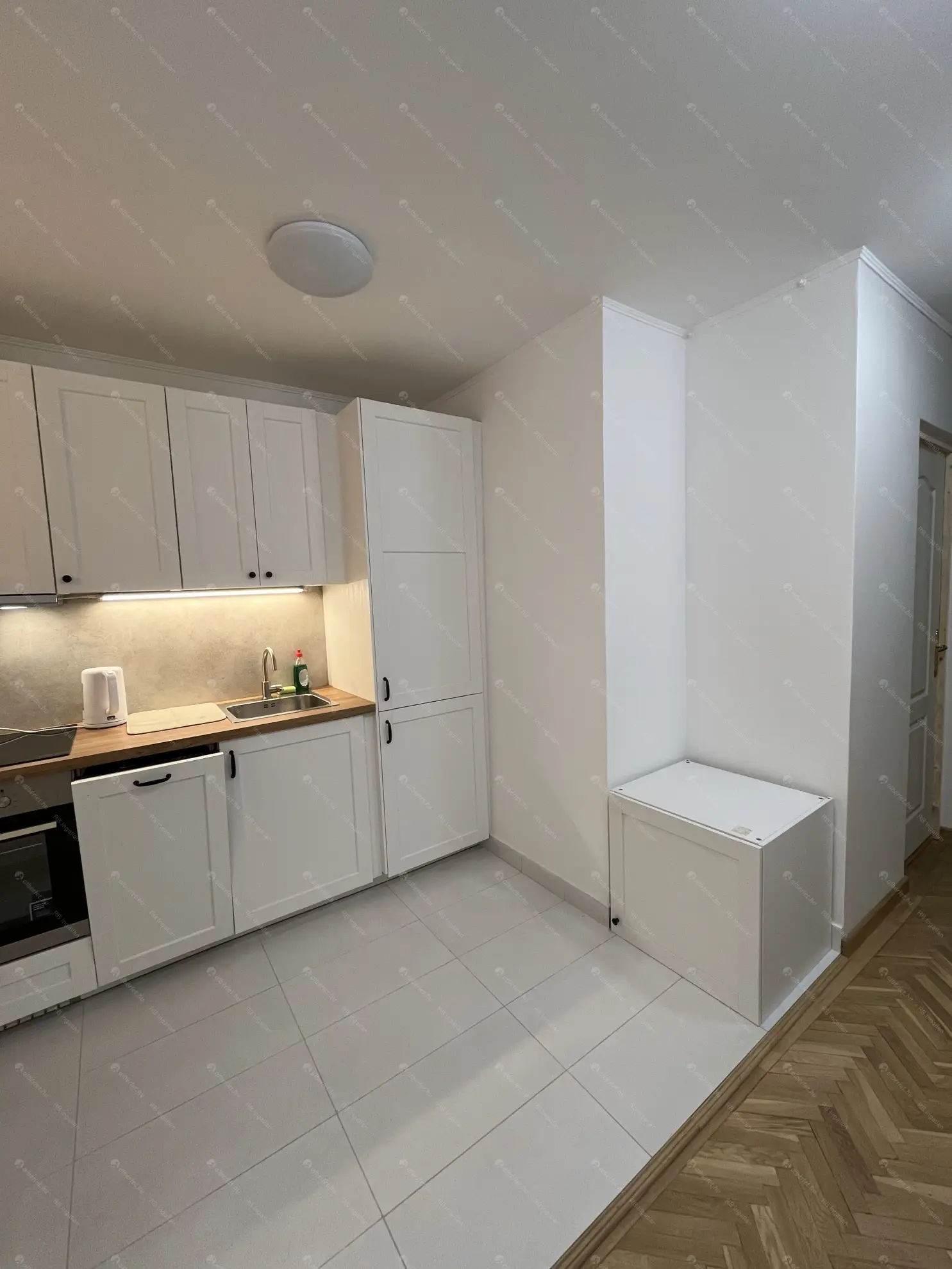 Kiadó albérlet 350000 Ft/hó áron: Budapest, I. kerület  Batthyány utca. Mérete: 60 nm, 2 szobás | Alberlet.hu - 6554252