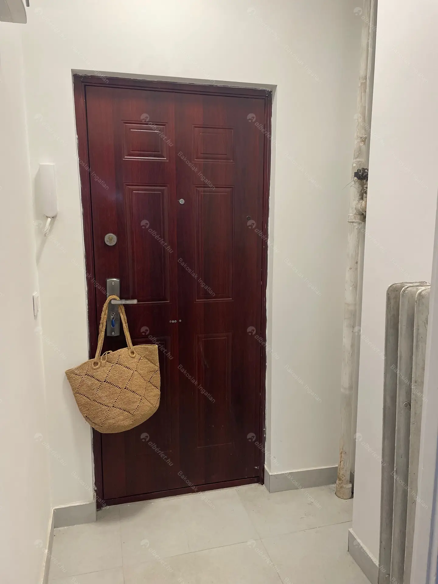 Kiadó albérlet 280000 Ft/hó áron: Budapest, I. kerület  Batthyány utca. Mérete: 62 nm, 3 szobás | Alberlet.hu - 6502831