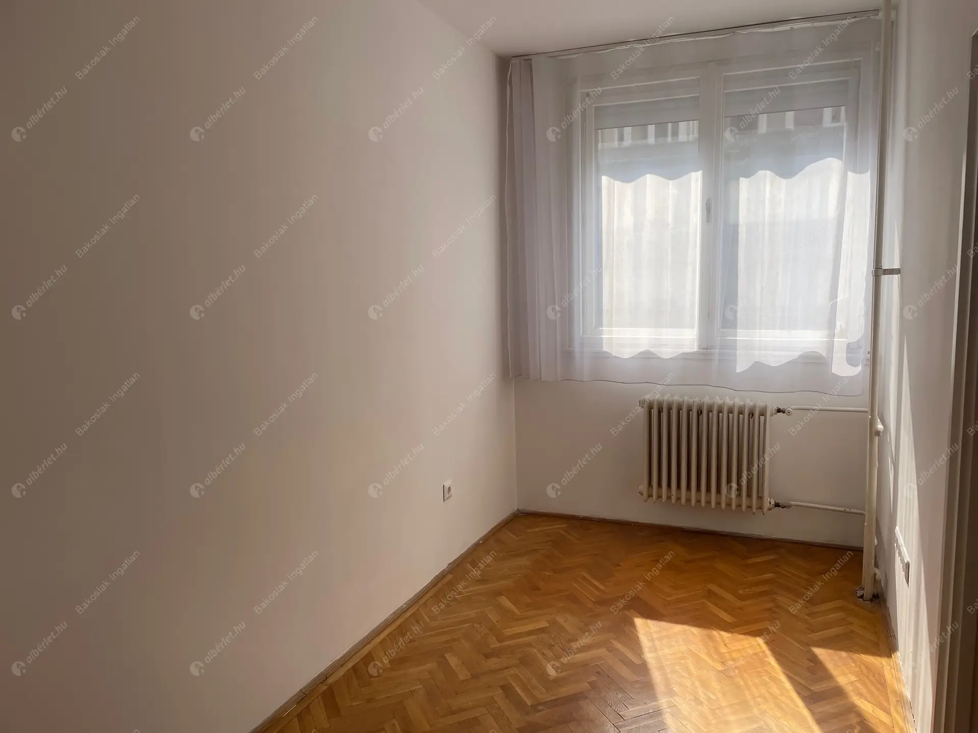 Kiadó albérlet 280000 Ft/hó áron: Budapest, I. kerület  Batthyány utca. Mérete: 62 nm, 3 szobás | Alberlet.hu - 6502838