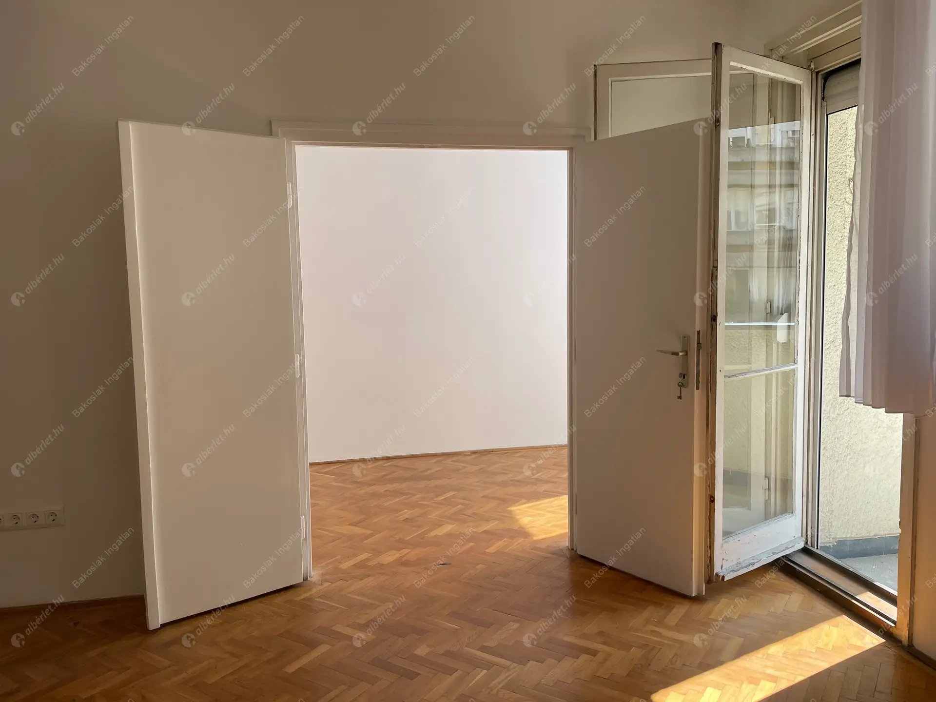 Kiadó albérlet 280000 Ft/hó áron: Budapest, I. kerület  Batthyány utca. Mérete: 62 nm, 3 szobás | Alberlet.hu - 6502843