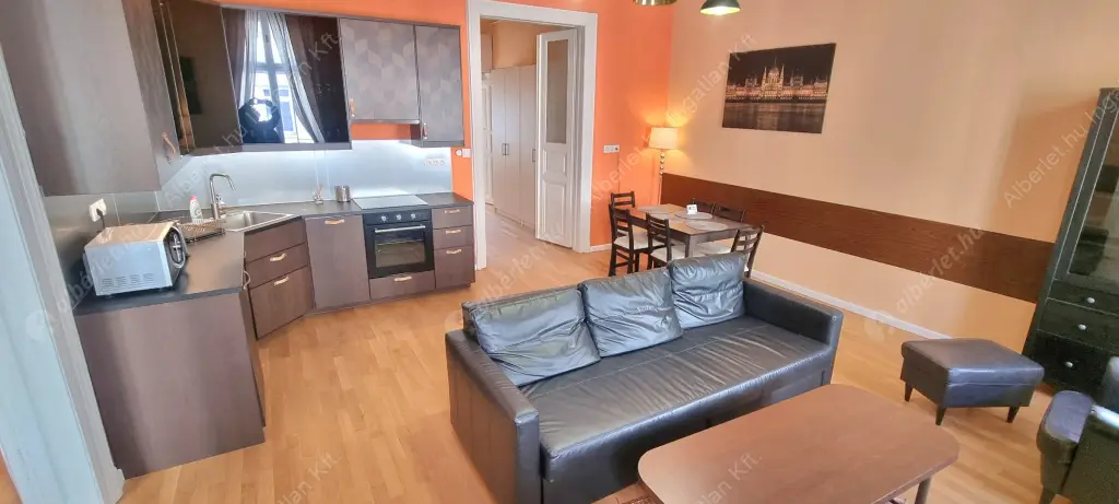 Kiadó albérlet 440000 Ft/hó áron: Budapest, I. kerület  Batthyány utca. Mérete: 72 nm, 3 szobás | Alberlet.hu - 6516827