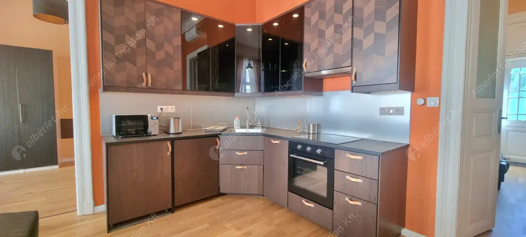 Kiadó albérlet 440000 Ft/hó áron: Budapest, I. kerület  Batthyány utca. Mérete: 72 nm, 3 szobás | Alberlet.hu - 6516829