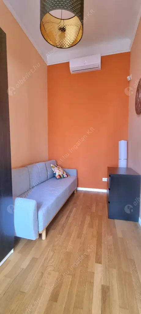 Kiadó albérlet 440000 Ft/hó áron: Budapest, I. kerület  Batthyány utca. Mérete: 72 nm, 3 szobás | Alberlet.hu - 6516837