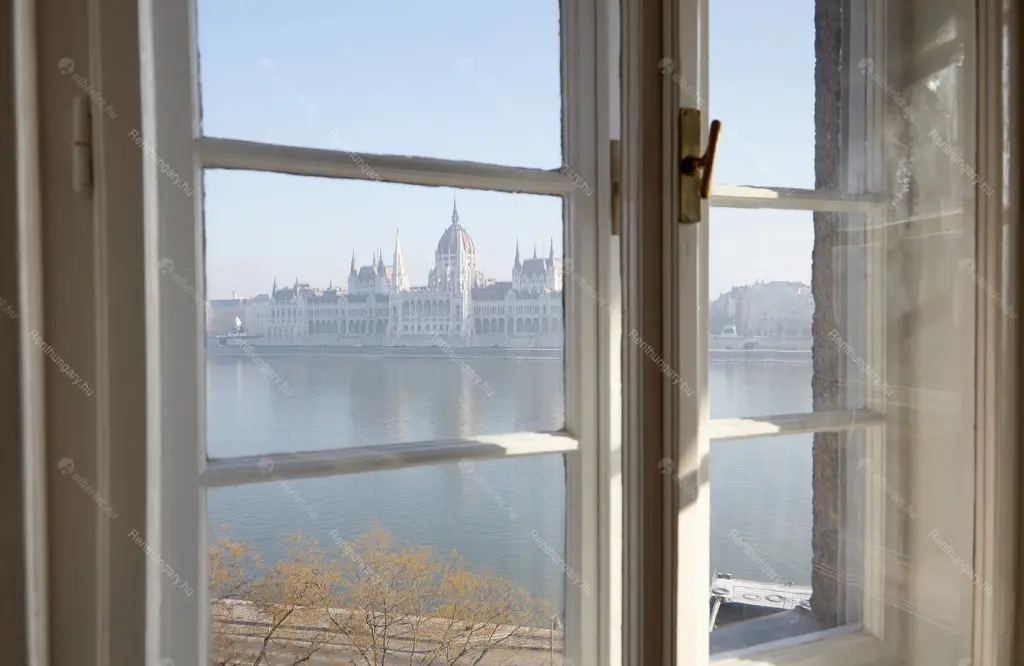 Kiadó albérlet 215000 Ft/hó áron: Budapest, I. kerület  Bem  rakpart . Mérete: 31 nm, 1 szobás | Alberlet.hu - 6661356