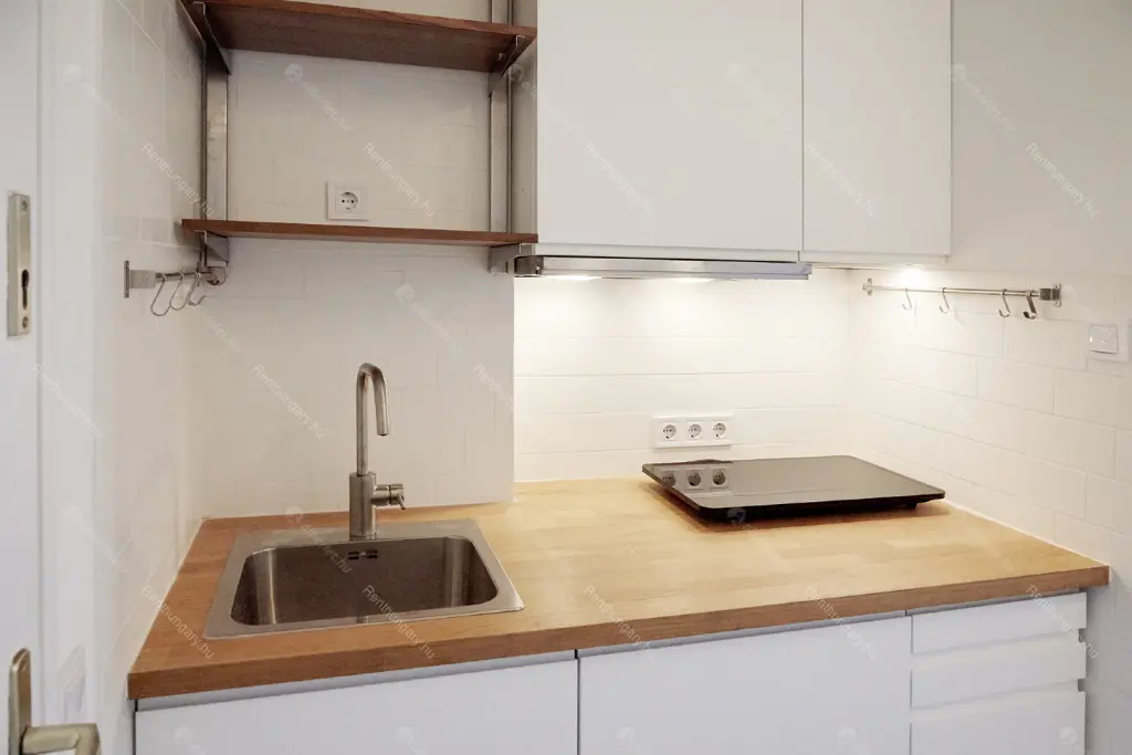 Kiadó albérlet 215000 Ft/hó áron: Budapest, I. kerület  Bem  rakpart . Mérete: 31 nm, 2 szobás | Alberlet.hu - 6659476