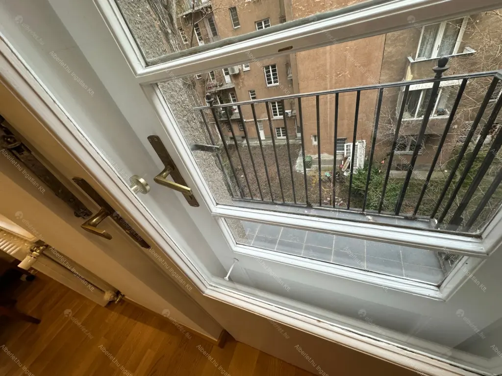 Kiadó albérlet 849000 Ft/hó áron: Budapest, I. kerület  Bem rakpart. Mérete: 125 nm, 4 szobás | Alberlet.hu - 6633557