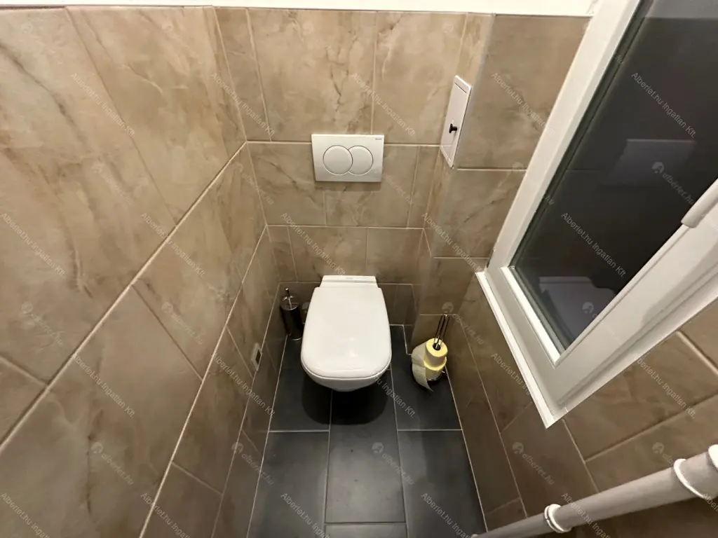 Kiadó albérlet 849000 Ft/hó áron: Budapest, I. kerület  Bem rakpart. Mérete: 125 nm, 4 szobás | Alberlet.hu - 6682303