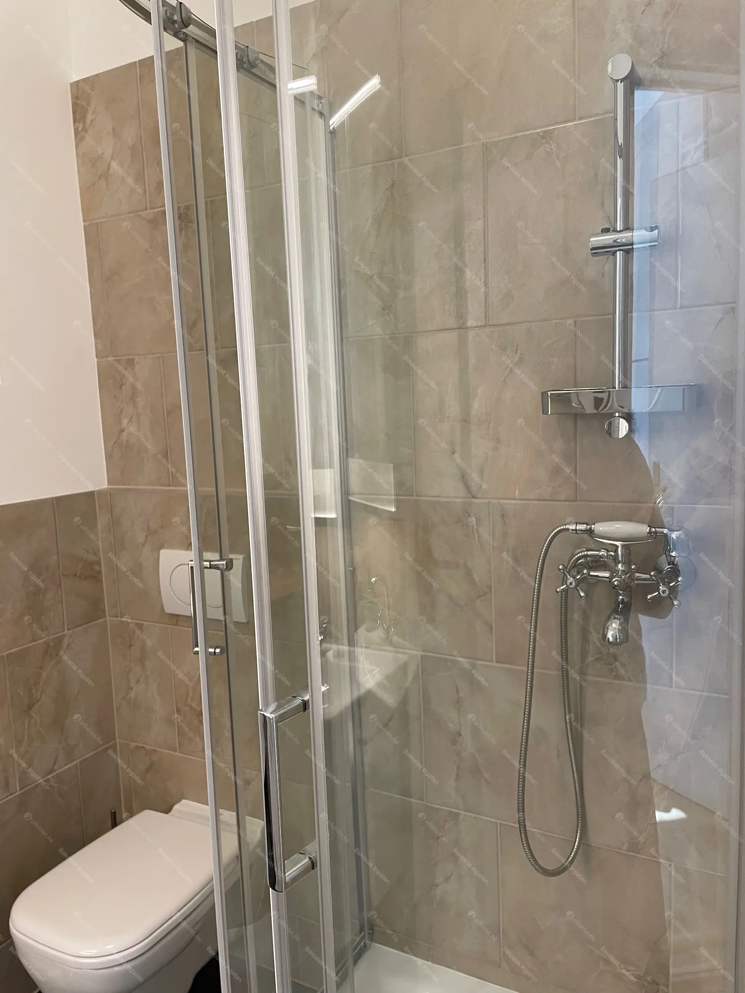 Kiadó albérlet 849000 Ft/hó áron: Budapest, I. kerület  Bem rakpart. Mérete: 125 nm, 5 szobás | Alberlet.hu - 6675338