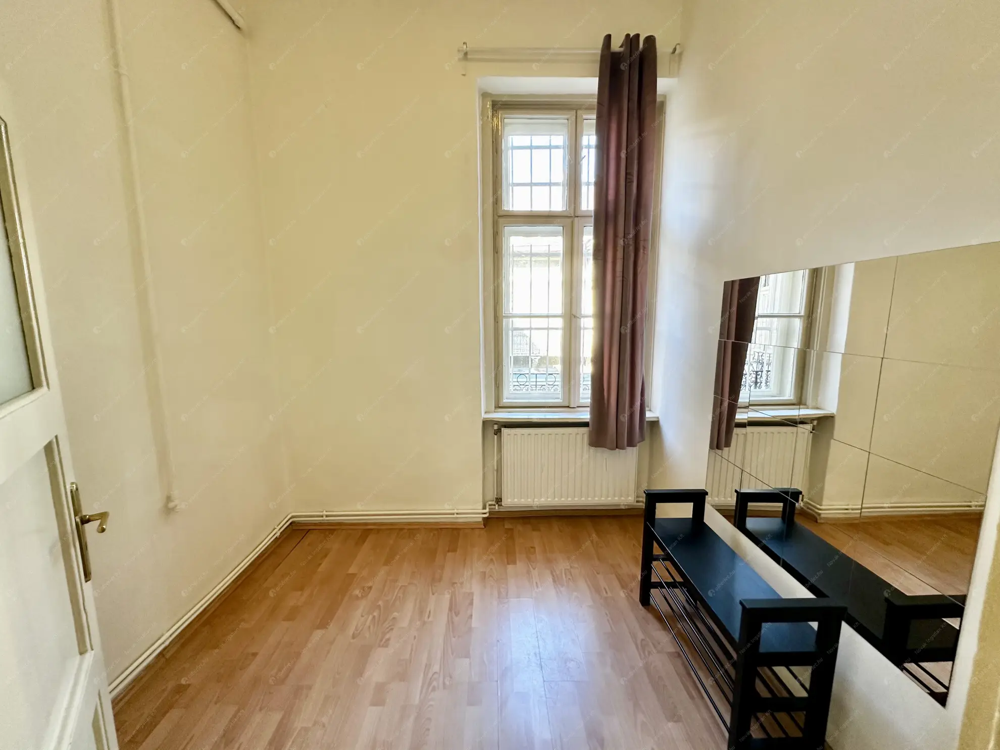 Kiadó albérlet 245000 Ft/hó áron: Budapest, I. kerület  Bem rakpart. Mérete: 35 nm, 2 szobás | Alberlet.hu - 6575241