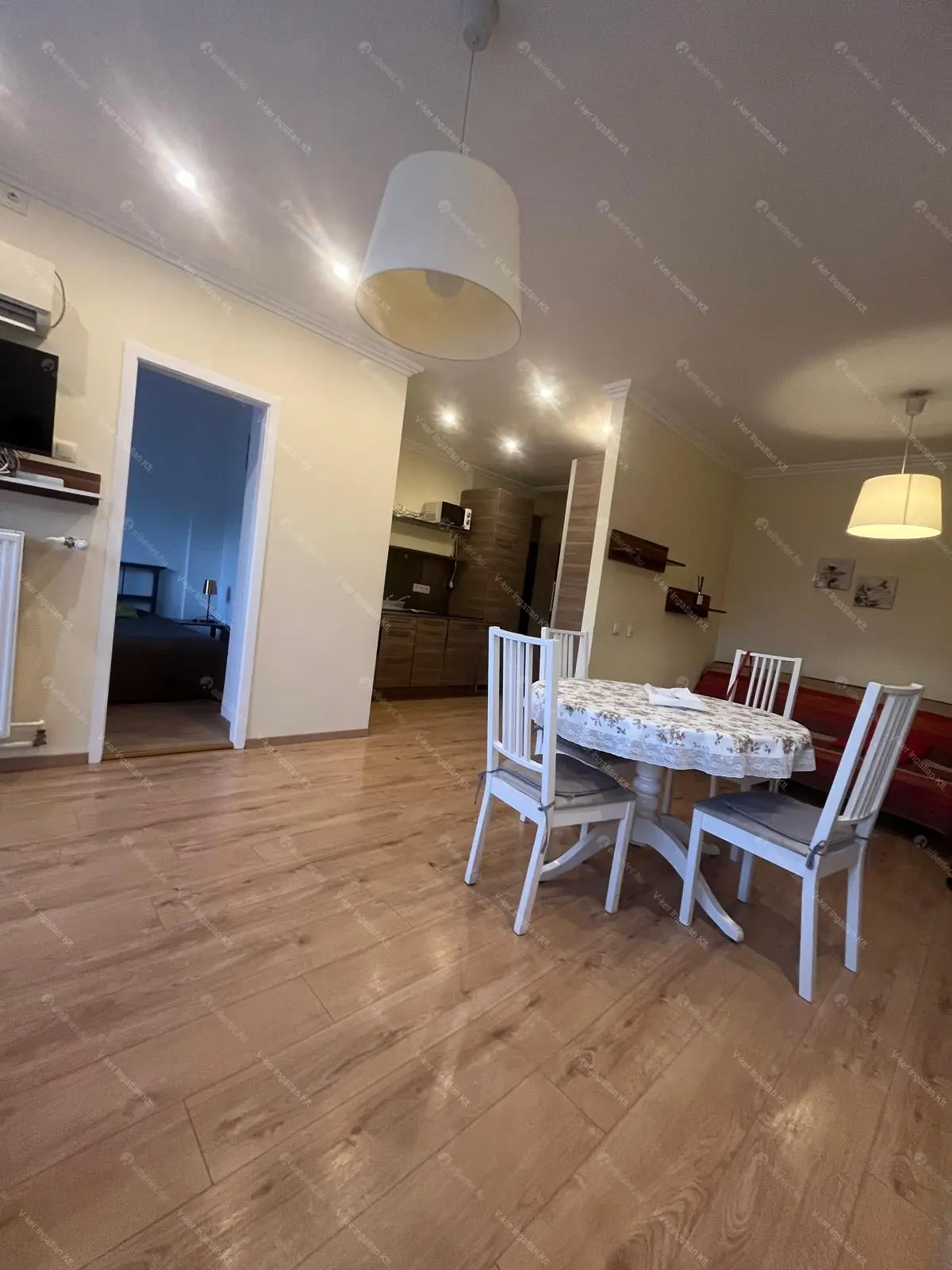 Kiadó albérlet 270000 Ft/hó áron: Budapest, I. kerület  Bem rakpart. Mérete: 50 nm, 2 szobás | Alberlet.hu - 6687757