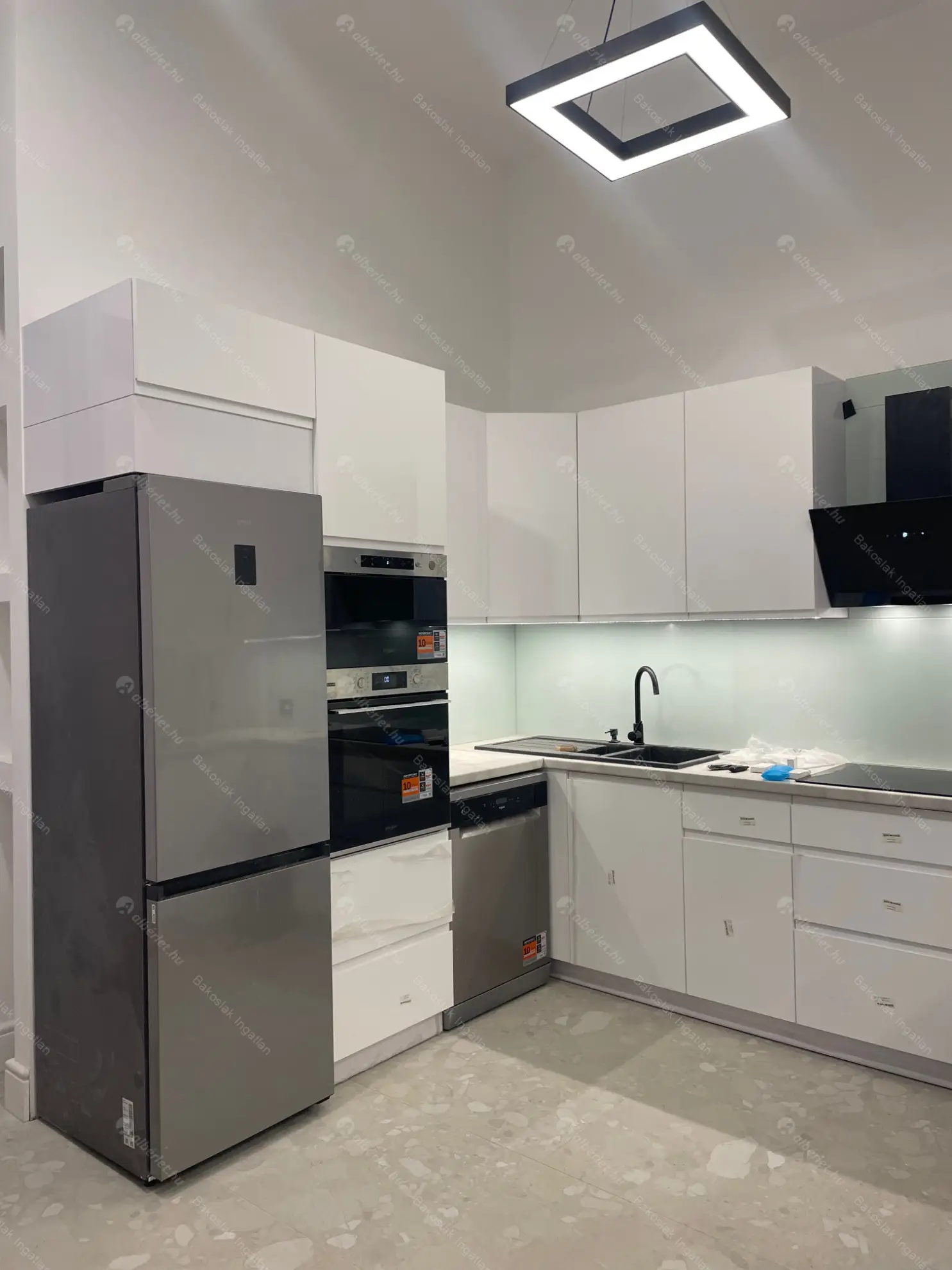 Kiadó albérlet 846000 Ft/hó áron: Budapest, I. kerület  Bem rakpart. Mérete: 95 nm, 2 szobás | Alberlet.hu - 6548865