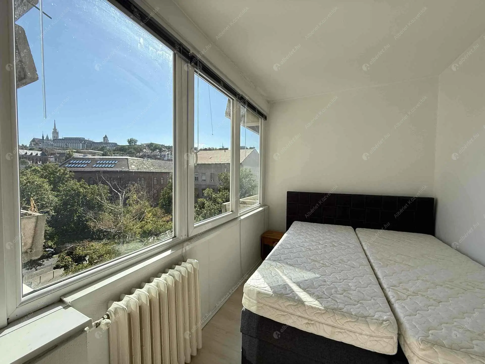 Kiadó albérlet 200000 Ft/hó áron: Budapest, I. kerület  Csalogány utca. Mérete: 36 nm, 1 szobás | Alberlet.hu - 6543566