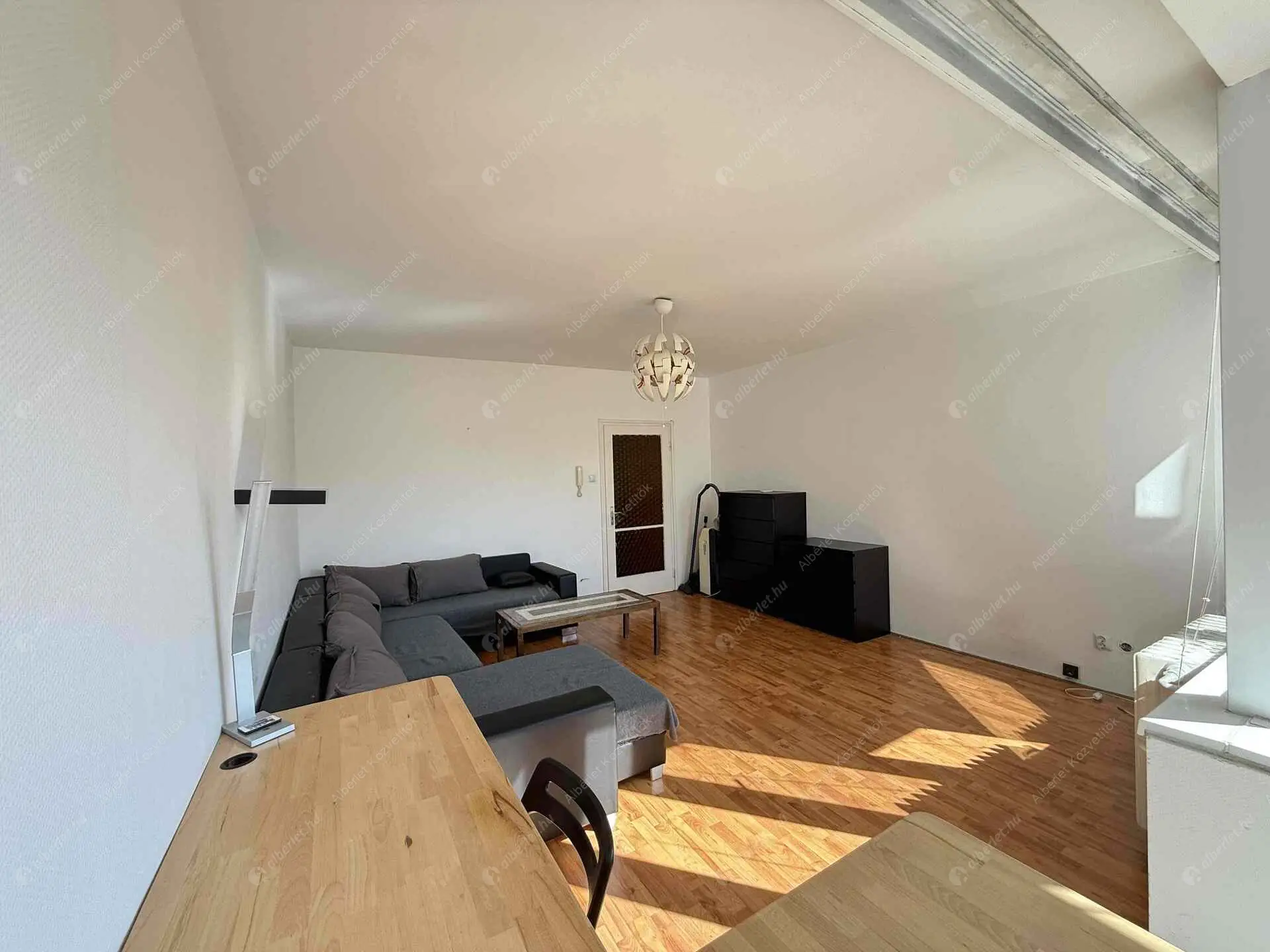 Kiadó albérlet 200000 Ft/hó áron: Budapest, I. kerület  Csalogány utca. Mérete: 36 nm, 1 szobás | Alberlet.hu - 6543568