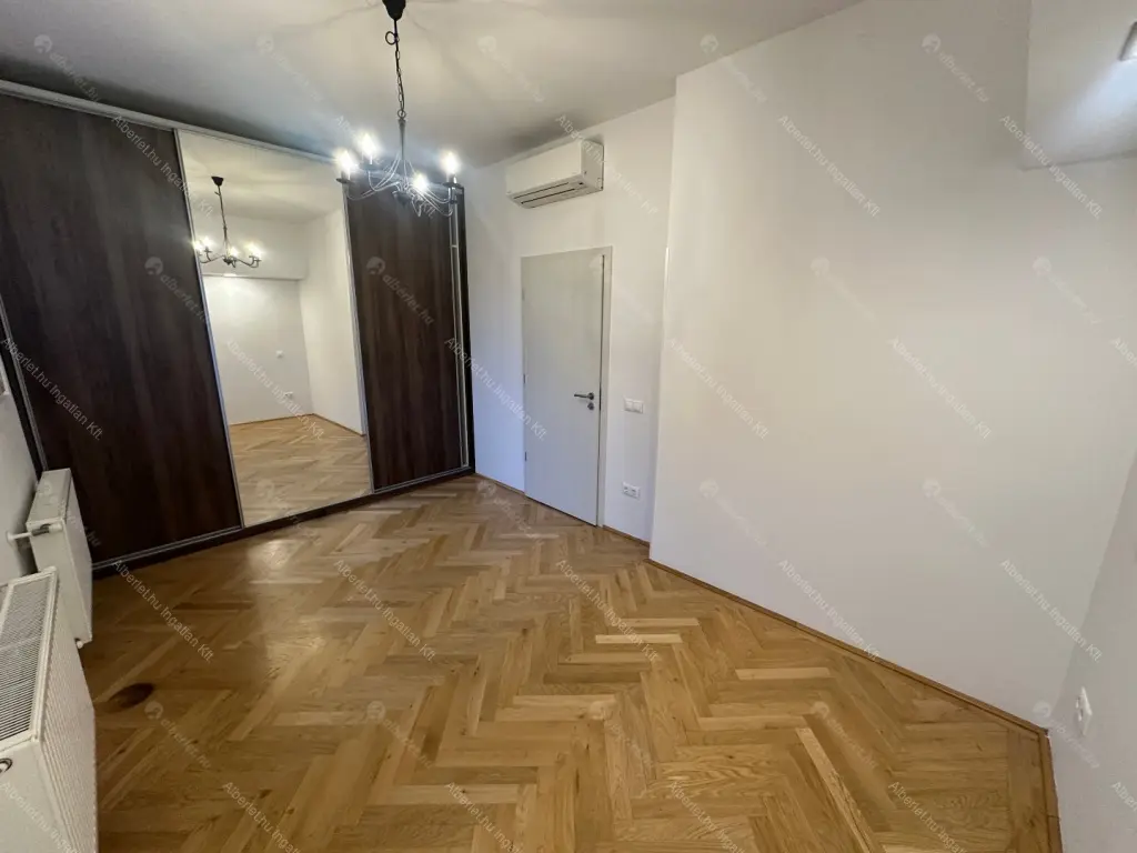 Kiadó albérlet 400000 Ft/hó áron: Budapest, I. kerület  Csalogány utca. Mérete: 65 nm, 3 szobás | Alberlet.hu - 6643069