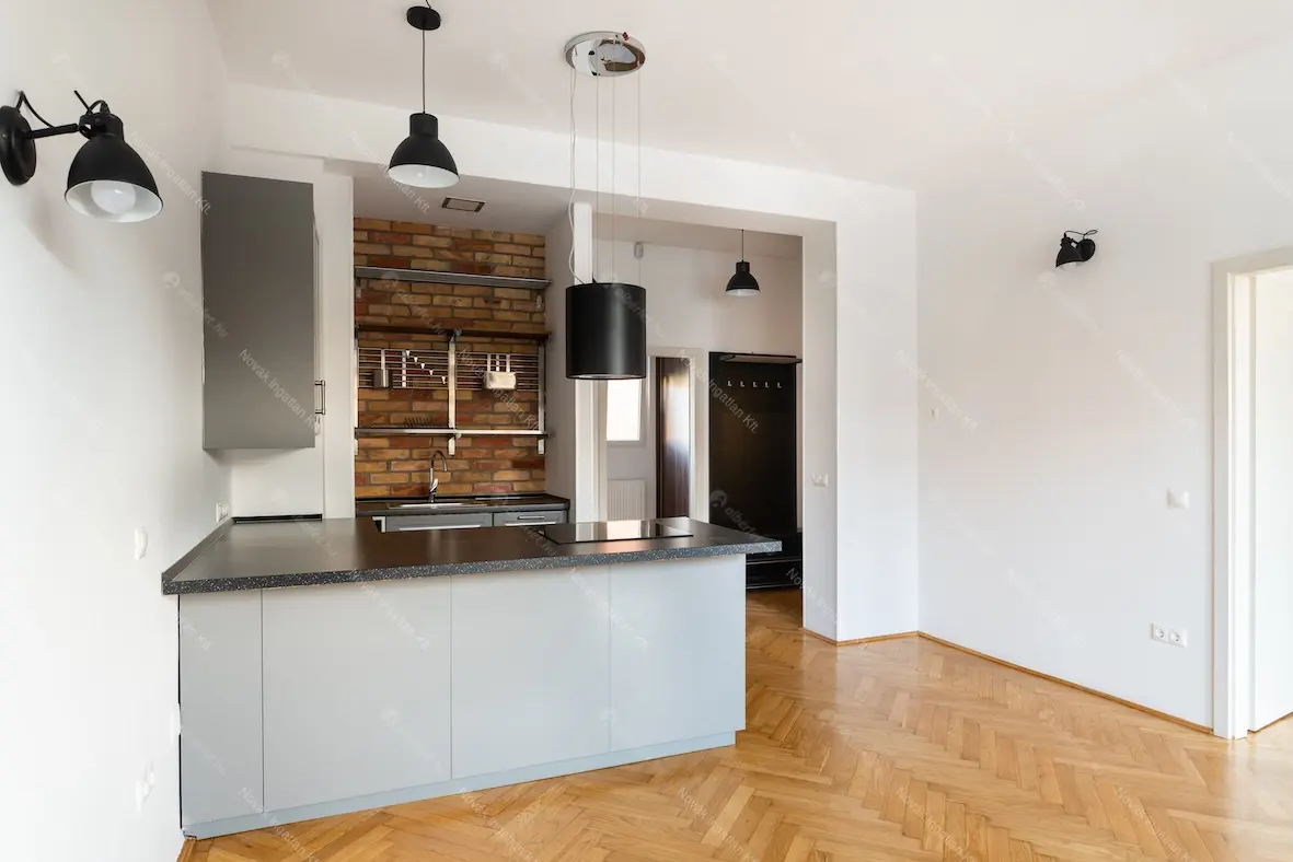 Kiadó albérlet 380000 Ft/hó áron: Budapest, I. kerület  Csalogány utca. Mérete: 65 nm, 3 szobás | Alberlet.hu - 6696573